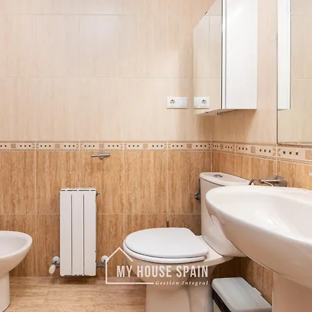 Myhousespain - Junto A Playa Poniente Gijón